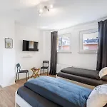Vaz Haus Walsum Modernes Monteur- & Team-base Wlan, Kueche * 뒤스부르크