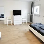 Vaz Haus Walsum Modernes Monteur- & Team-base Wlan, Kueche * 뒤스부르크