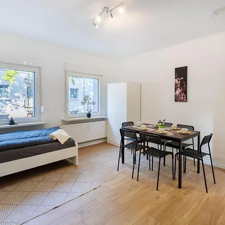 Vaz Walsum, Kueche, Terrasse, Tv, Wlan, Parkplatz, Autobahnaehe *