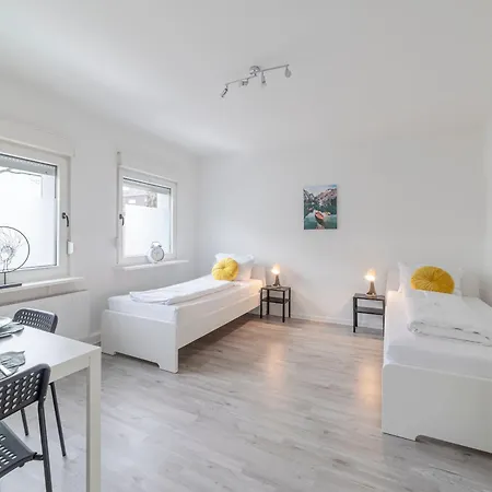 Apartment Vaz Haus Walsum Modernes Monteur- & Team-base Wlan, Kueche *
