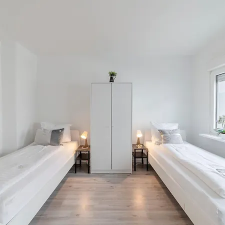 Vaz Haus Walsum Modernes Monteur- & Team-base Wlan, Kueche Apartment Duisburg