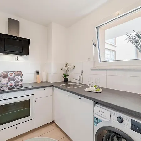 Vaz Haus Walsum Modernes Monteur- & Team-base Wlan, Kueche Apartamento Duisburgo