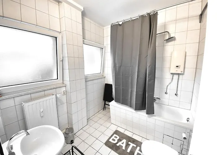 Apartment Vaz Haus Walsum Modernes Monteur- & Team-base Wlan, Kueche Duisburg