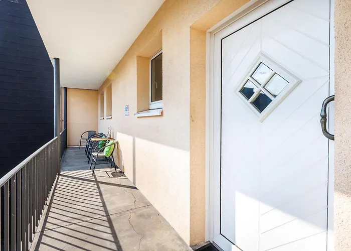 Apartment Vaz Haus Walsum Modernes Monteur- & Team-base Wlan, Kueche *