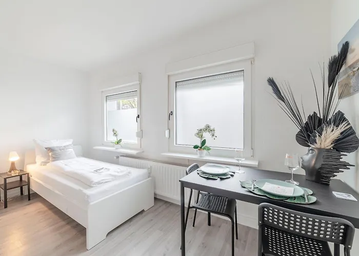 Vaz Haus Walsum Für Monteure, Küche, Terrasse, Tv, Parkplatz Apartment *